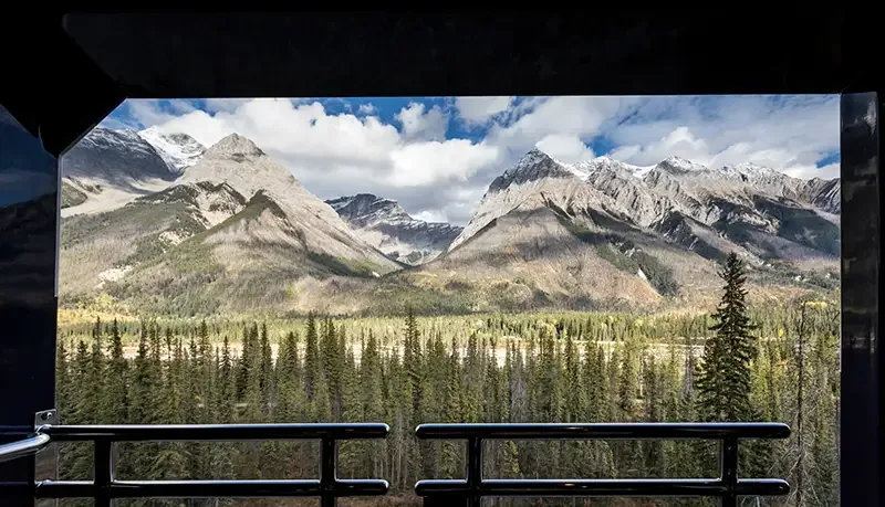Rocky Mountaineer GoldLeaf Scenic Train Journey